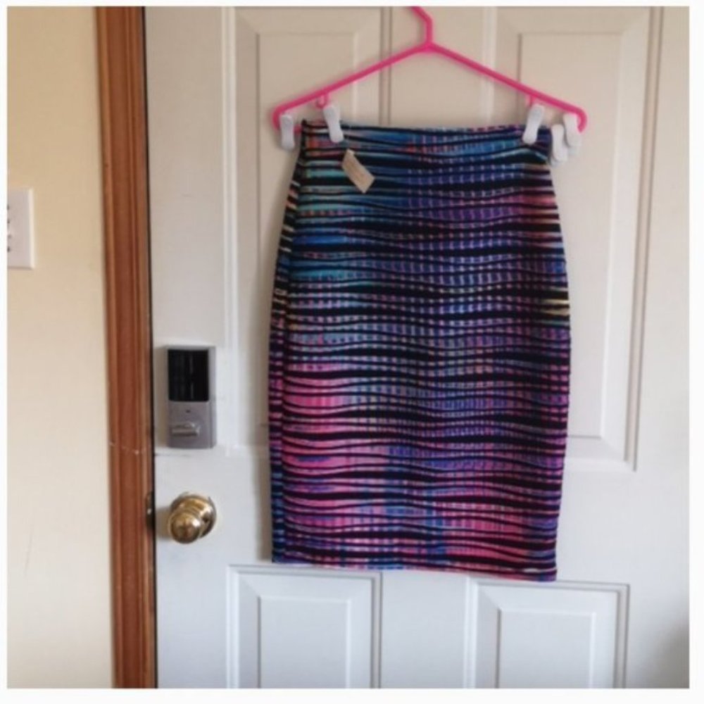 Joseph Ribkoff Multi color skirt size 4 BNWT